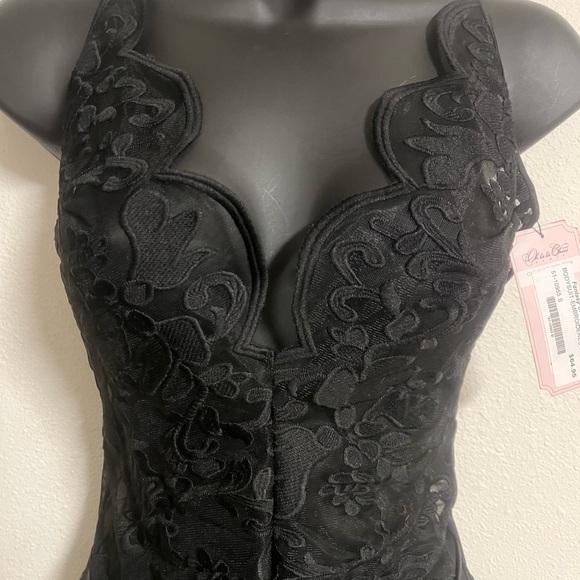 Black Lace Bodysuit - Picture 2 of 5